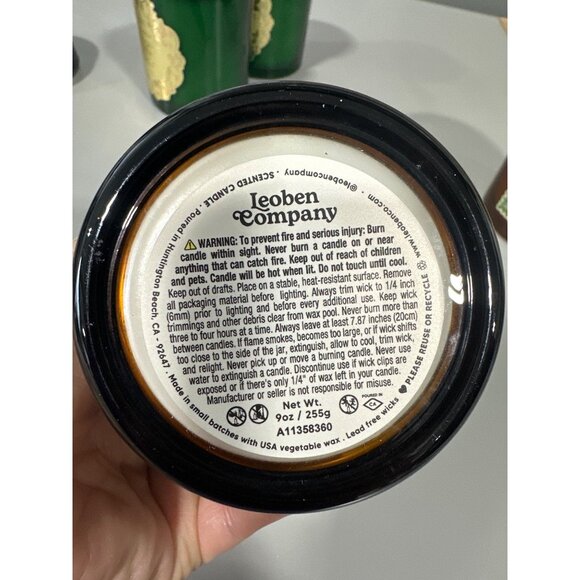 Leoben Oakmoss Woods 9oz Scented Candle 1 Wick Green Glass Jar Soy Wax - Picture 3 of 6